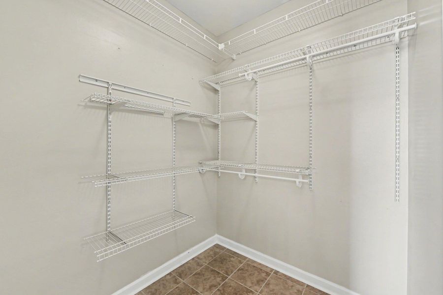 Spacious, unfurnished interior of a new home in , North Charleston (Image 37).