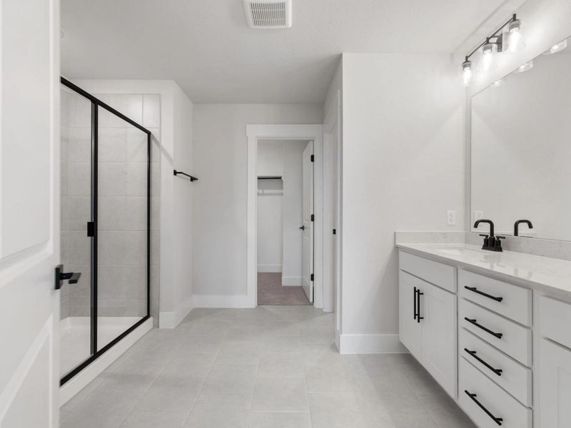 Furnished interior view inside a new home in Lake Park Villas, Wylie (Image 9). Furnished interior view inside a new home in Lake Park Villas, Wylie (Image 9).