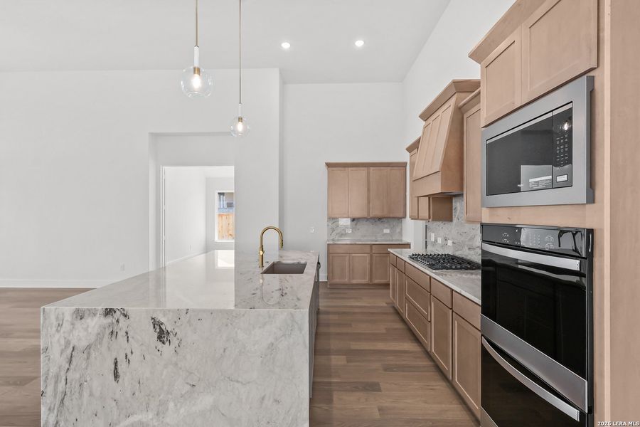 Furnished interior view inside a new home in Mayfair, New Braunfels (Image 16).