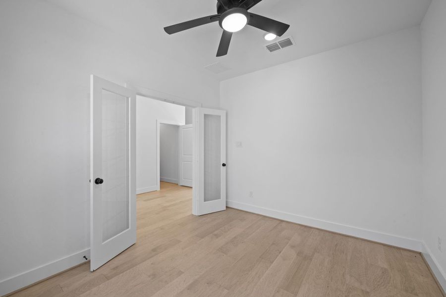 Spacious, unfurnished interior of a new home in Jubilee 45', 70', Hockley (Image 28).