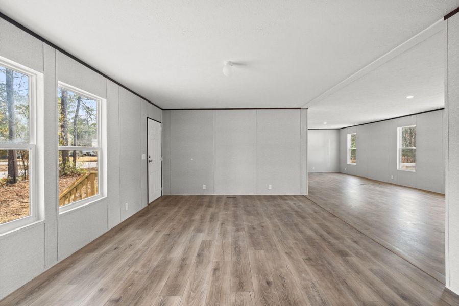 Spacious, unfurnished interior of a new home in , Summerville (Image 31).