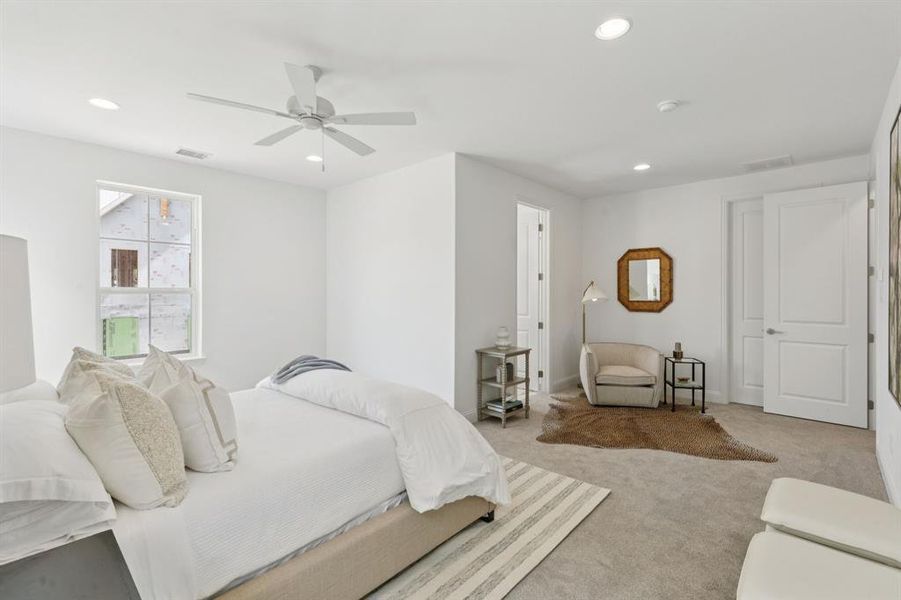 Furnished interior view inside a new home in , Dallas (Image 20).