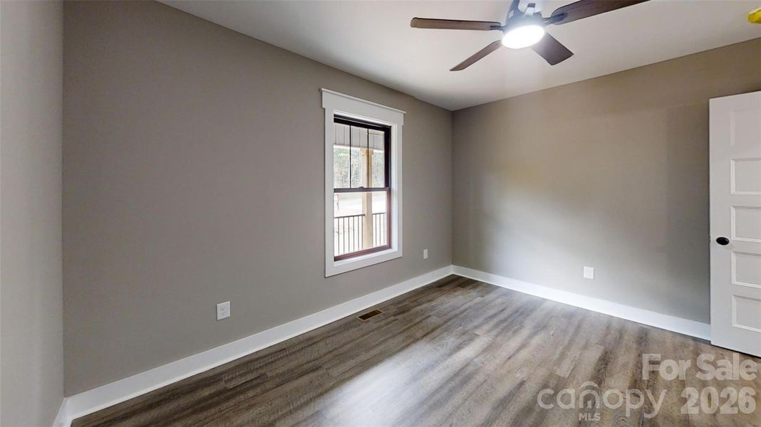 Spacious, unfurnished interior of a new home in , Lawndale (Image 15).