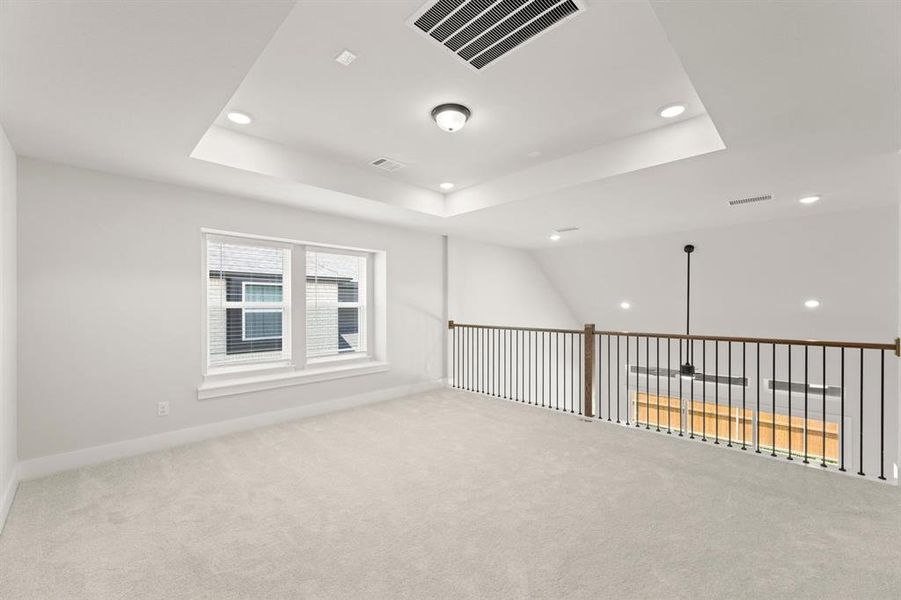 Spacious, unfurnished interior of a new home in Villages of Creekwood, Frisco (Image 28).