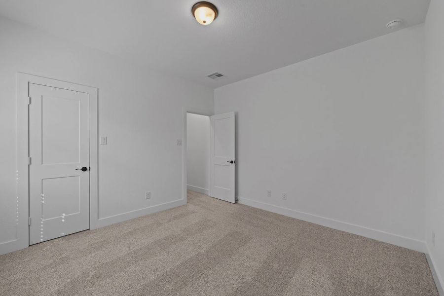 Spacious, unfurnished interior of a new home in The Woodlands Hills, Willis (Image 23).
