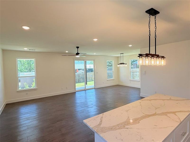 Spacious, unfurnished interior of a new home in , Granbury (Image 10).
