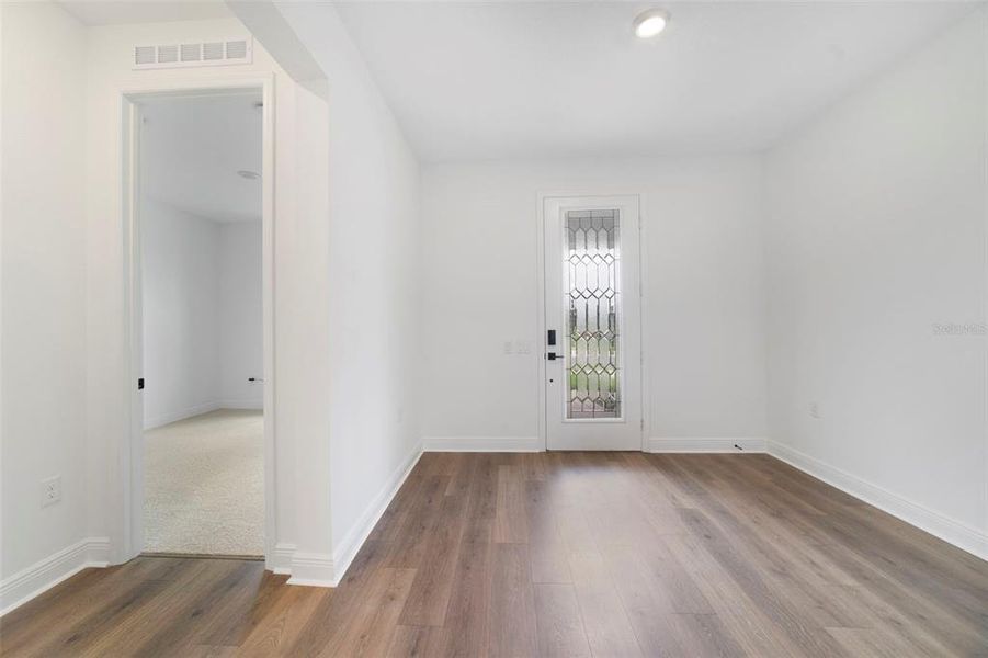 Spacious, unfurnished interior of a new home in Acuera Estates, Apopka (Image 18).