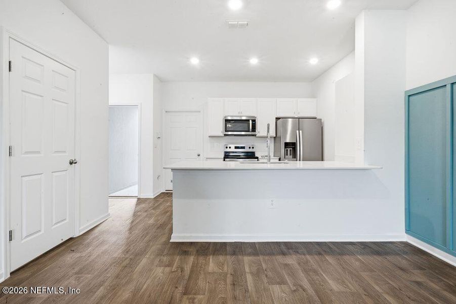 Furnished interior view inside a new home in , Middleburg (Image 6).