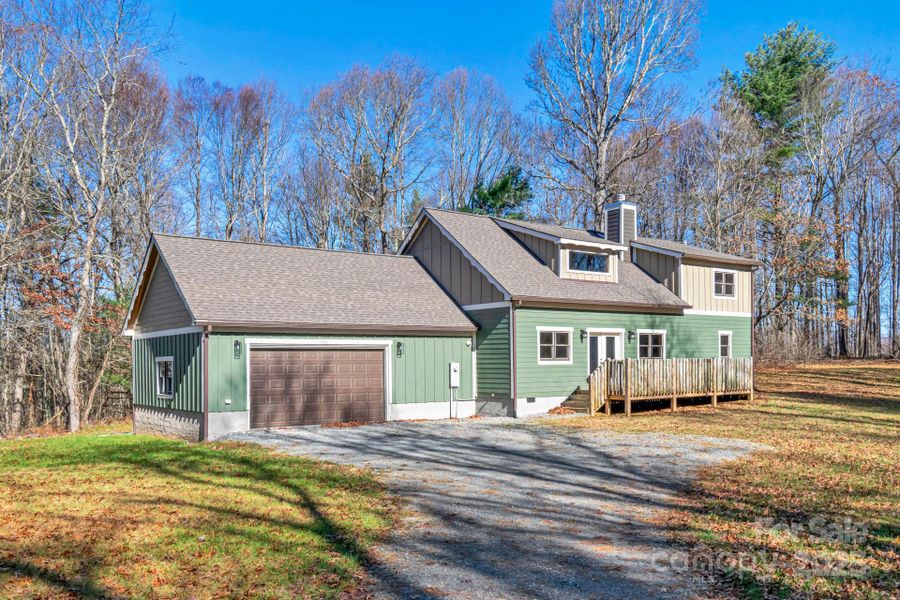 486 Hunter-Lysik Way