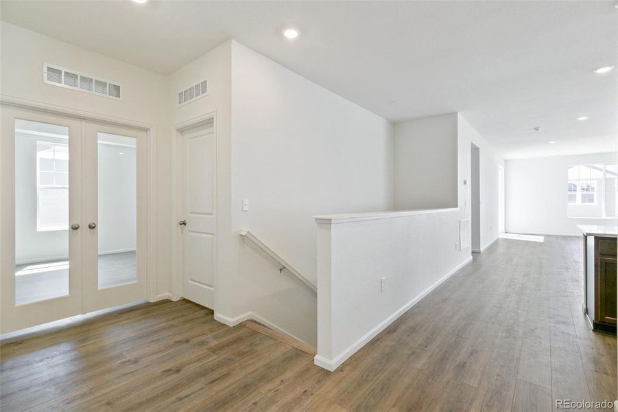 Image 27 of a home in Farmlore.