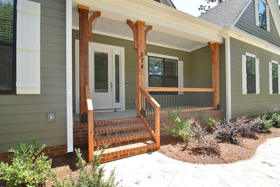 Representative exterior details of a home built from the Columbia by Greybrook Homes in Harbor Watch, Statesville (Image 27).