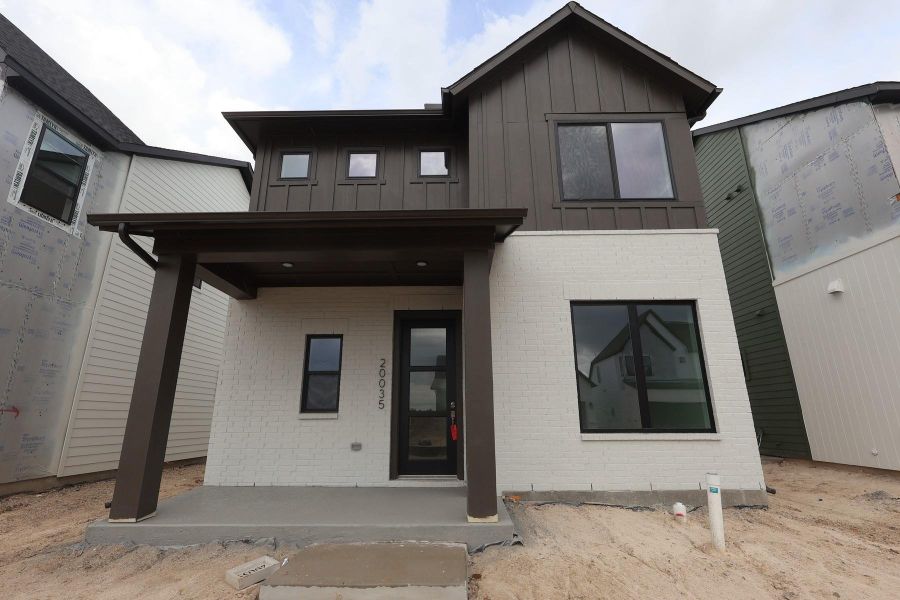 Welcome to The Foxman by David Weekley Homes. **HOME ESTIMATED TO BE COMPLETE JUNE 2026**