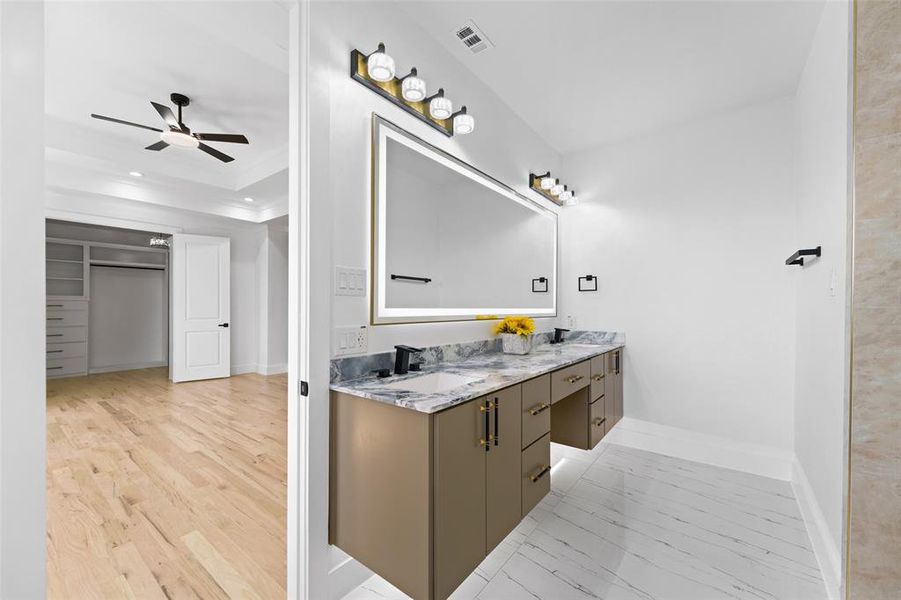 Furnished interior view inside a new home in , Dallas (Image 15). Furnished interior view inside a new home in , Dallas (Image 15).