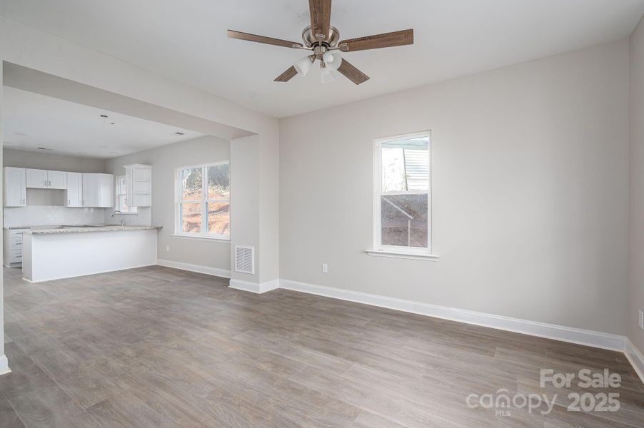 Spacious, unfurnished interior of a new home in , Denver (Image 21).