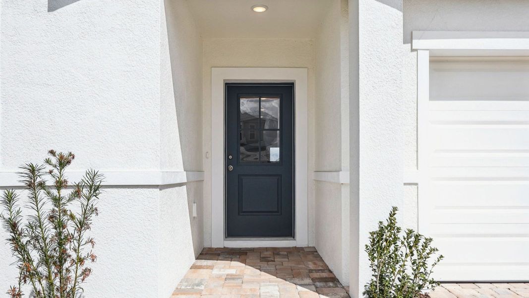 Representative exterior details of a home built from the Baker by DRB Homes in Liberty Trace, Haines City (Image 3).