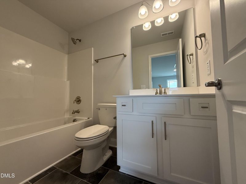 Lot32-23(1) Lot32-23(1)