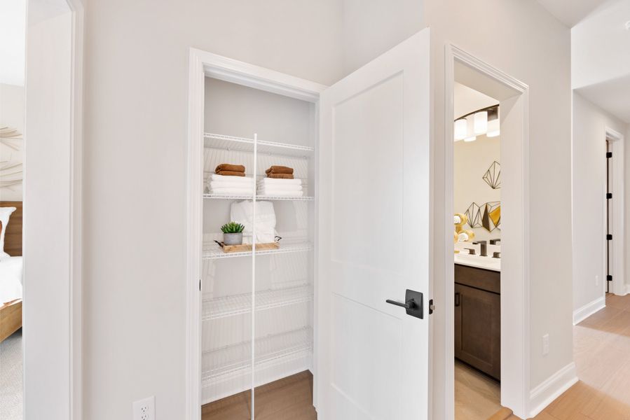 Representative furnished interior of a home built from the Knight by Tri Pointe Homes in Southbridge, Fort Mill (Image 39).