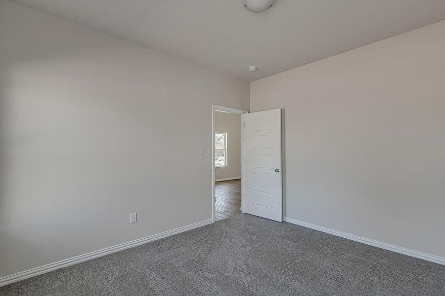 Spacious, unfurnished interior of a new home in , Fort Worth (Image 15).