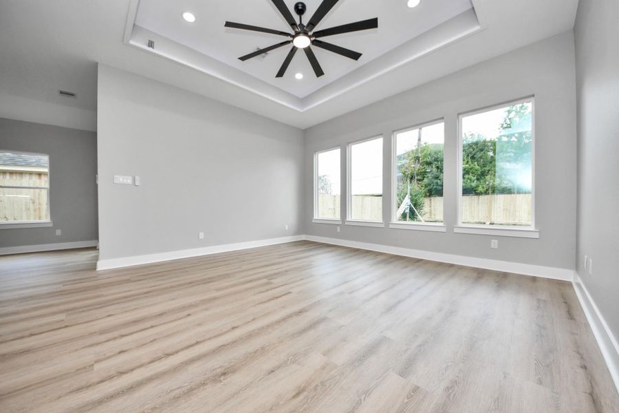 Spacious, unfurnished interior of a new home in , Pasadena (Image 37).