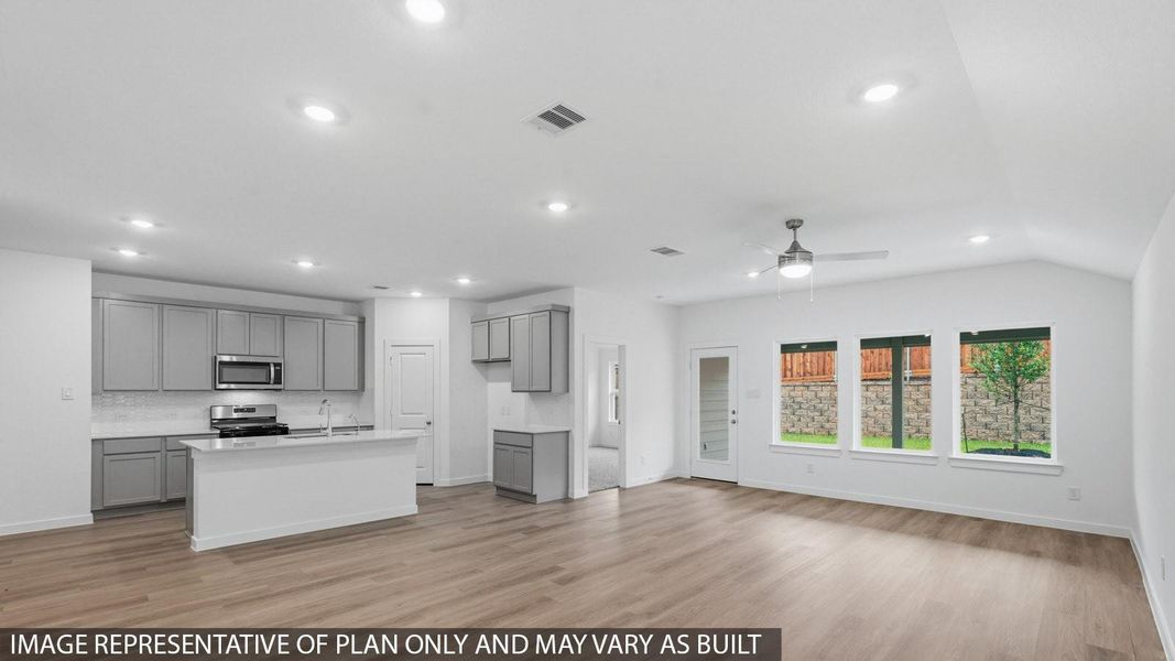 Image 19 of a home in Silverthorne.
