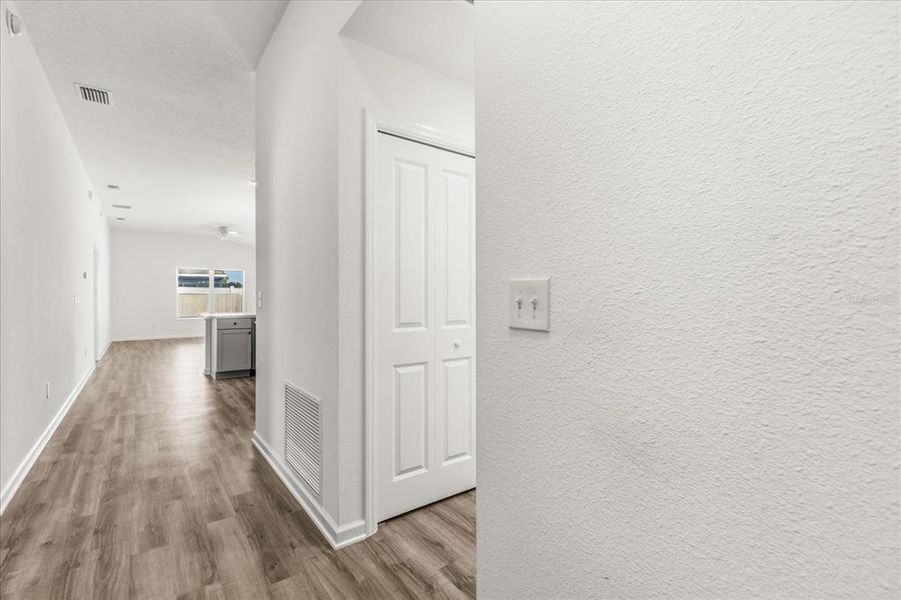 Spacious, unfurnished interior of a new home in , The Villages (Image 17).