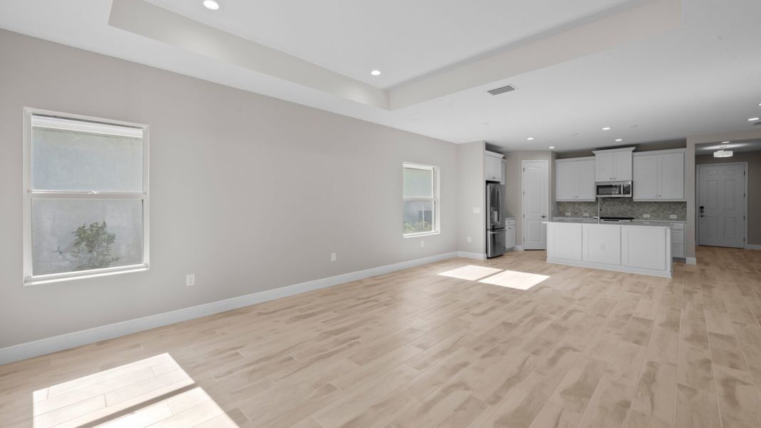 Spacious, unfurnished interior of a new home in Verandah, Fort Myers (Image 31).