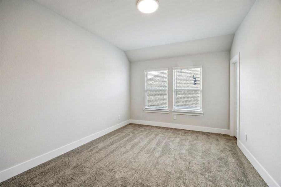 Spacious, unfurnished interior of a new home in Dove Hollow, Waxahachie (Image 30). Spacious, unfurnished interior of a new home in Dove Hollow, Waxahachie (Image 30).