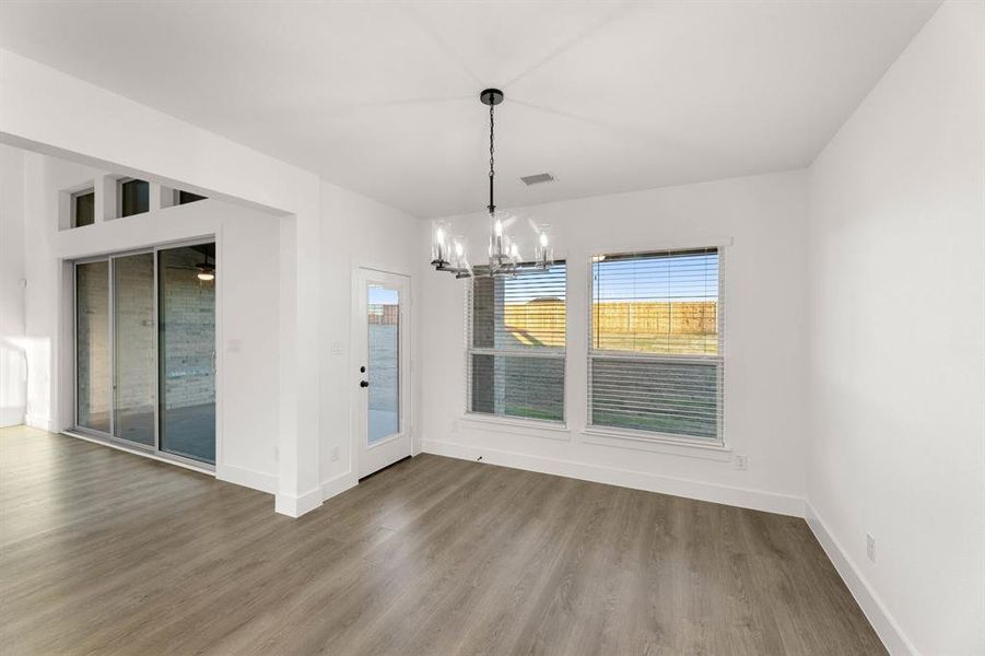Spacious, unfurnished interior of a new home in Broadmoor Estates, Ovilla (Image 20).
