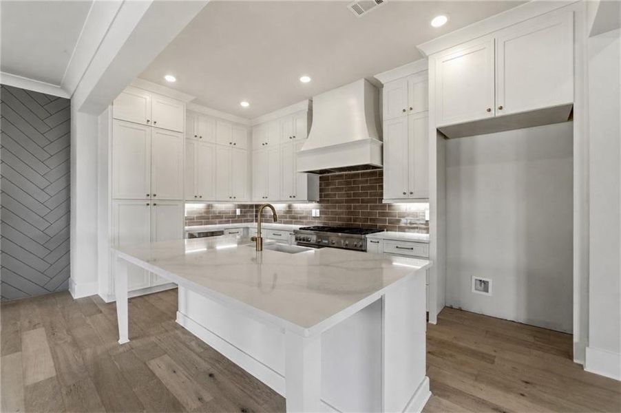 Furnished interior view inside a new home in , Alpharetta (Image 8).