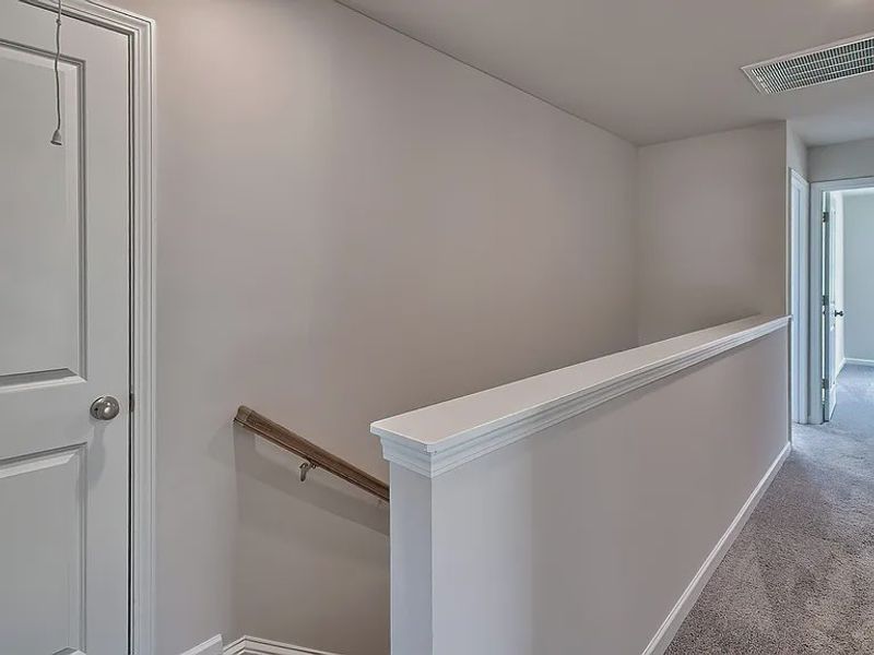 Spacious, unfurnished interior of a new home in Emanuel Creek, West Columbia (Image 9).