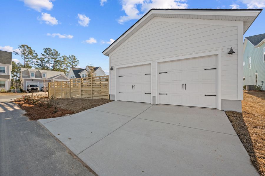 Exterior details and patio area of a home in Nexton, Summerville (Image 23).