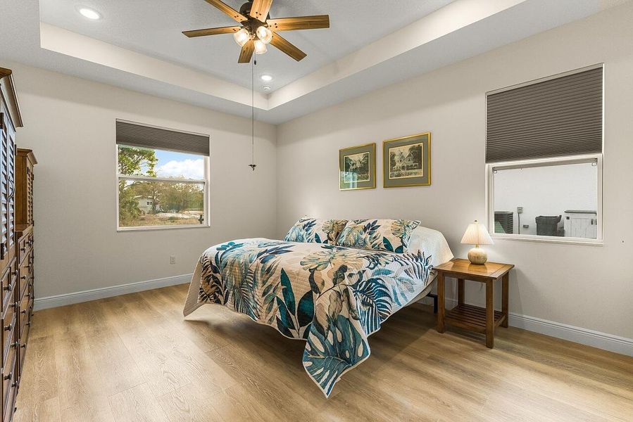 9225-103rd-Ct-HigMedia-030-1280