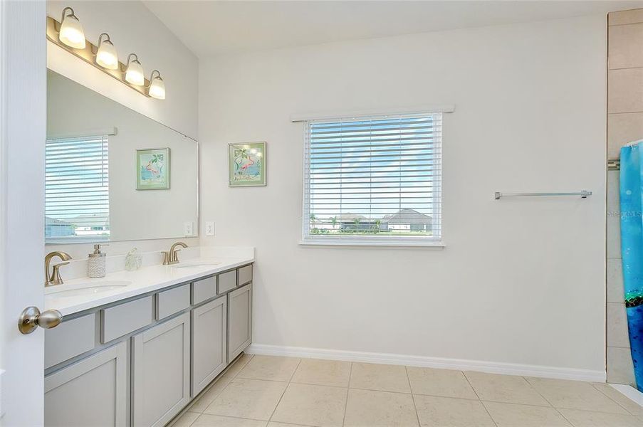 Furnished interior view inside a new home in , Bradenton (Image 15).