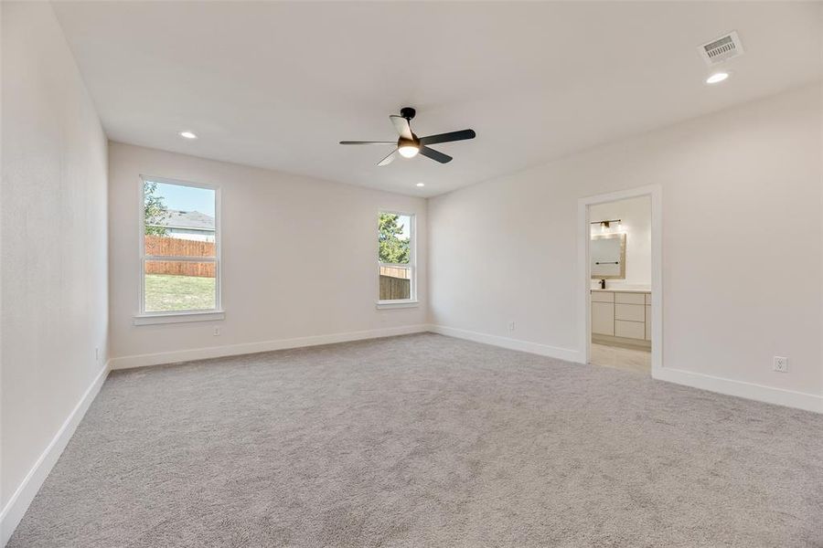 Spacious, unfurnished interior of a new home in , Dallas (Image 17). Spacious, unfurnished interior of a new home in , Dallas (Image 17).