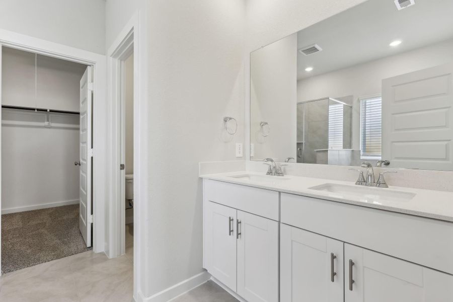 Photo is not of the actual home but is an inspirational photo of builder’s model home and may depict options, furnishings, and/or decorator features that are not included.