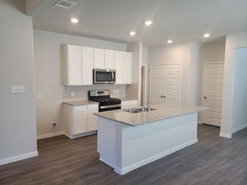 Furnished interior view inside a new home in River's Edge, Conroe (Image 11).