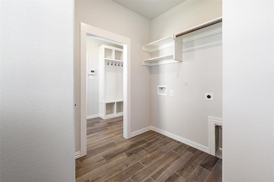 Spacious, unfurnished interior of a new home in Parker Heights, Valley View (Image 15). Spacious, unfurnished interior of a new home in Parker Heights, Valley View (Image 15).