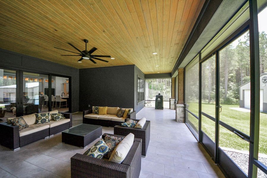 Screened In Back Patio