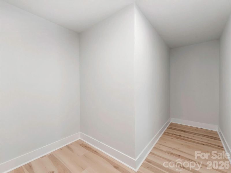 Spacious, unfurnished interior of a new home in , Stanfield (Image 24).