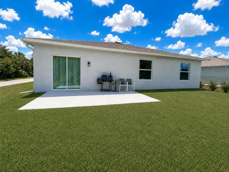 Exterior details and patio area of a home in , Punta Gorda (Image 4).