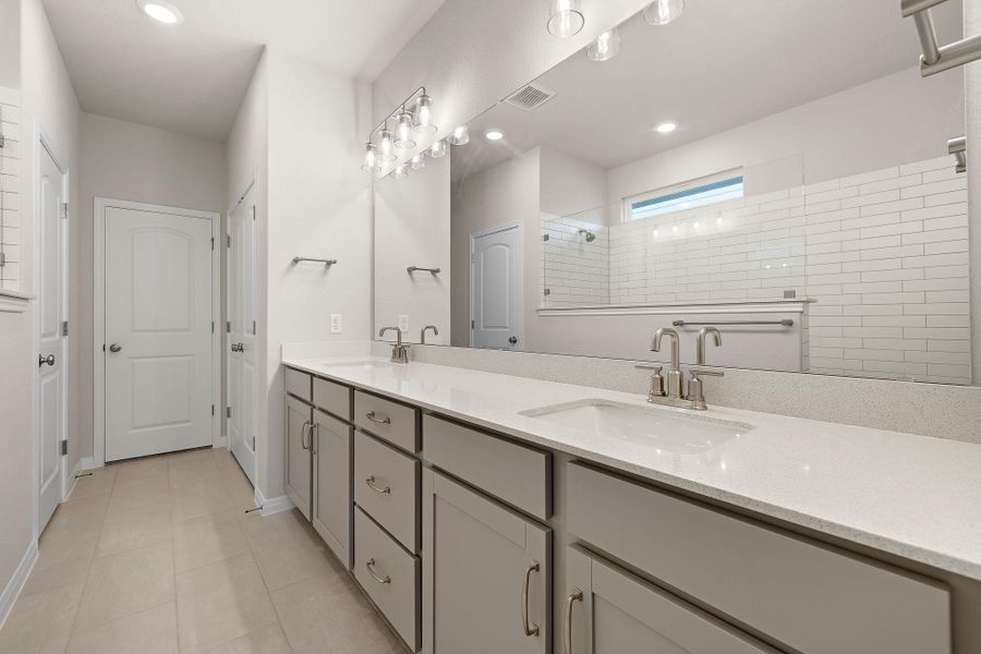 Furnished interior view inside a new home in Rolling Glen, Hutto (Image 18).
