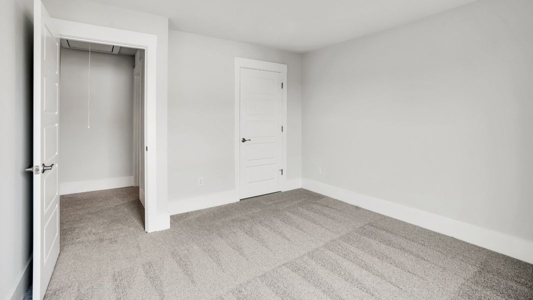 Spacious, unfurnished interior of a new home in Bella Point, Bolivia (Image 29).