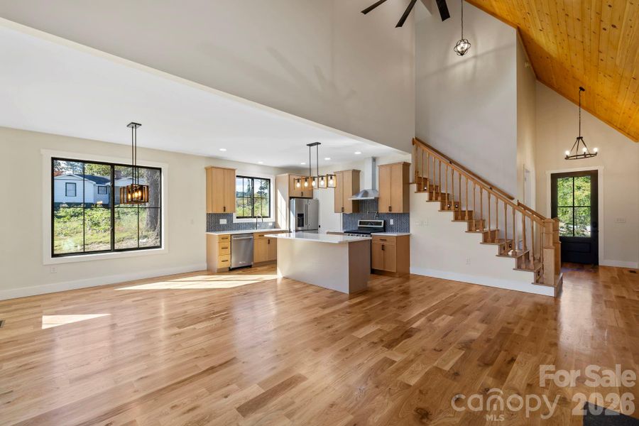 Image 33 of a home in .