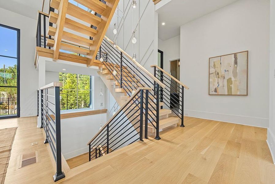 Spacious, unfurnished interior of a new home in , Marietta (Image 77). Spacious, unfurnished interior of a new home in , Marietta (Image 77).