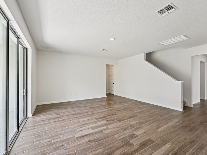 Spacious, unfurnished interior of a new home in Oakfield Trails - Signature Series, Parrish (Image 10).