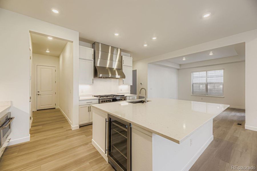 Furnished interior view inside a new home in Red Rocks Ranch: The Grand Collection, Morrison (Image 7). Furnished interior view inside a new home in Red Rocks Ranch: The Grand Collection, Morrison (Image 7).