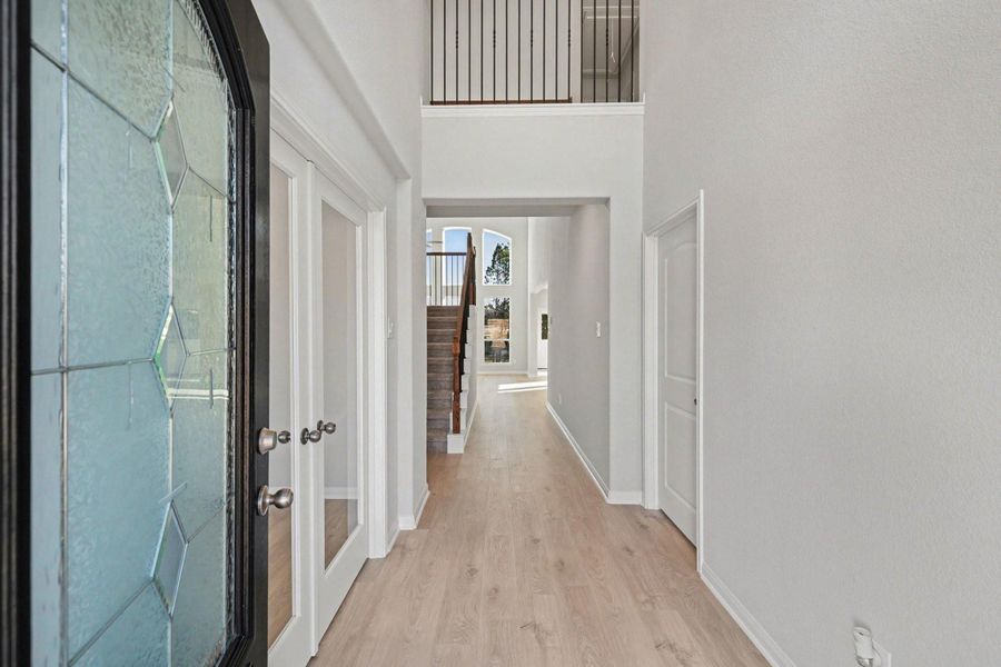 Spacious, unfurnished interior of a new home in Rose Hill Estates, Willis (Image 16).