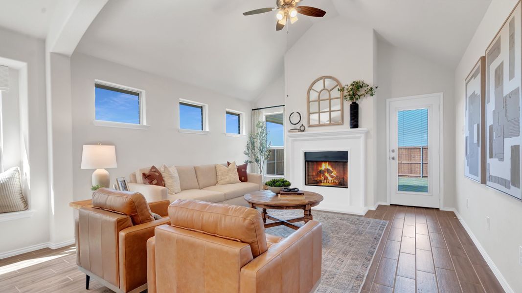 Representative furnished interior of a home built from the Concept 1991 by Risewell Homes in Silo Mills, Joshua (Image 12).