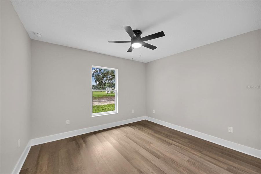 Spacious, unfurnished interior of a new home in , Bushnell (Image 27).