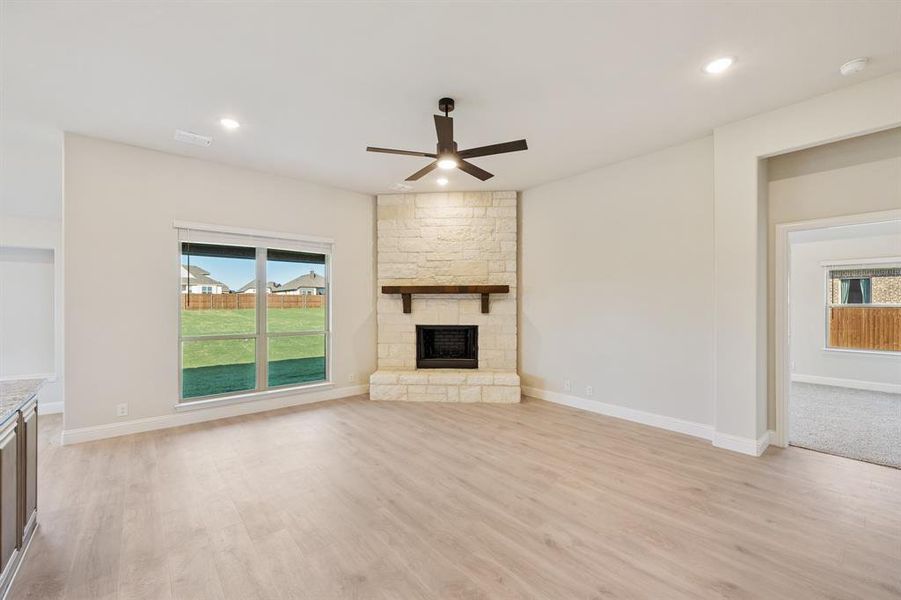 Spacious, unfurnished interior of a new home in Coyote Crossing, Godley (Image 34).